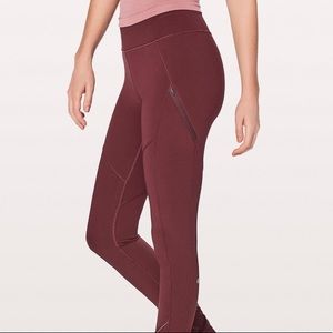 Lululemon Run on Train Tight 28”